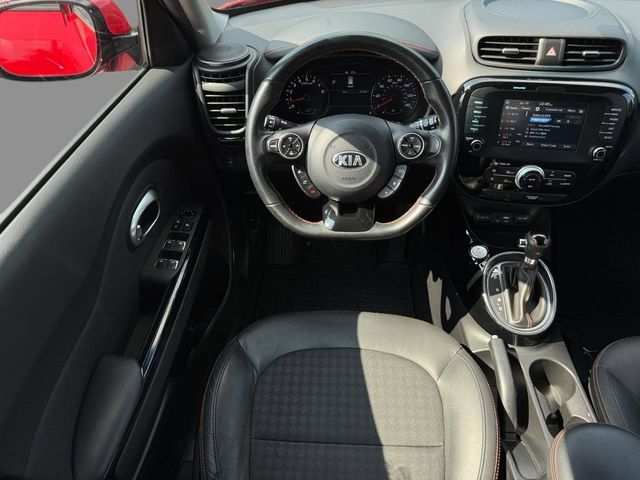 Used 2018 Kia Soul ! FWD image 11