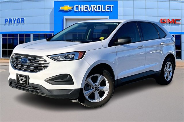 Used 2021 Ford Edge SE image 3