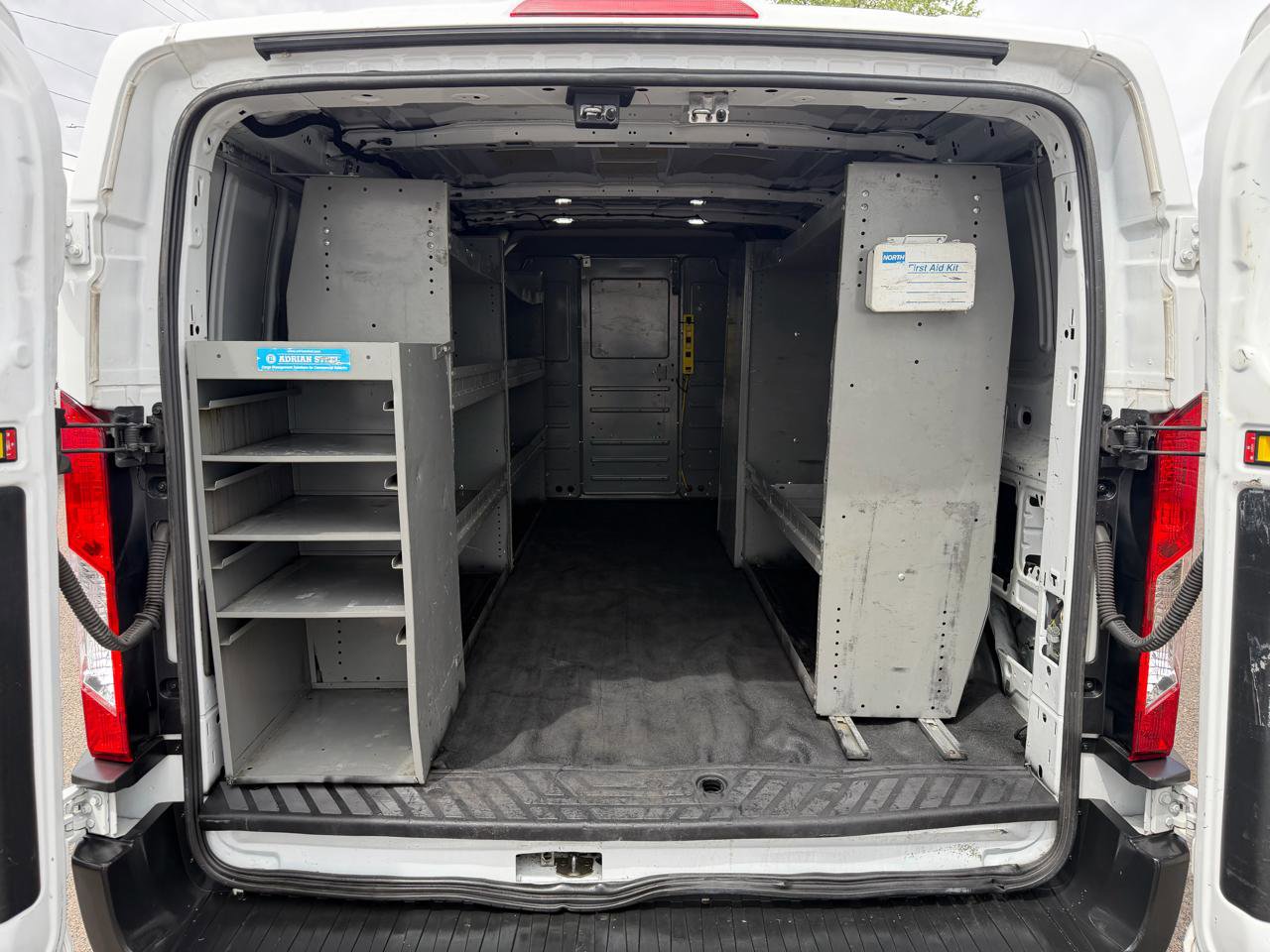 Used 2019 Ford Transit 150 148 Low Roof RWD image 27