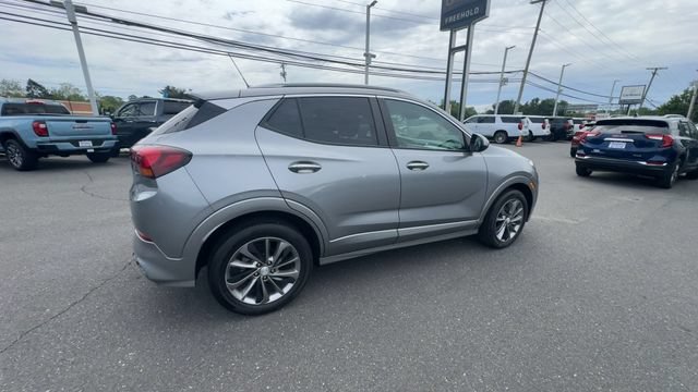 Certified 2023 Buick Encore GX Select w/ Sport Touring Package FWD image 8