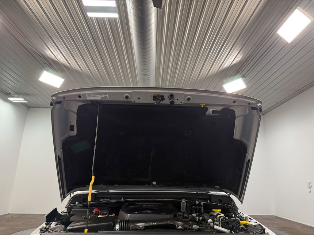 Used 2022 Jeep Wrangler Unlimited Sport image 89