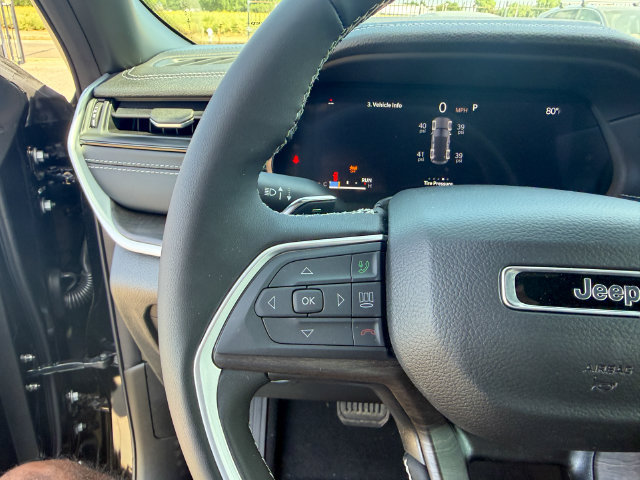New 2026 Jeep Grand Cherokee Altitude AWD/4WD image 18
