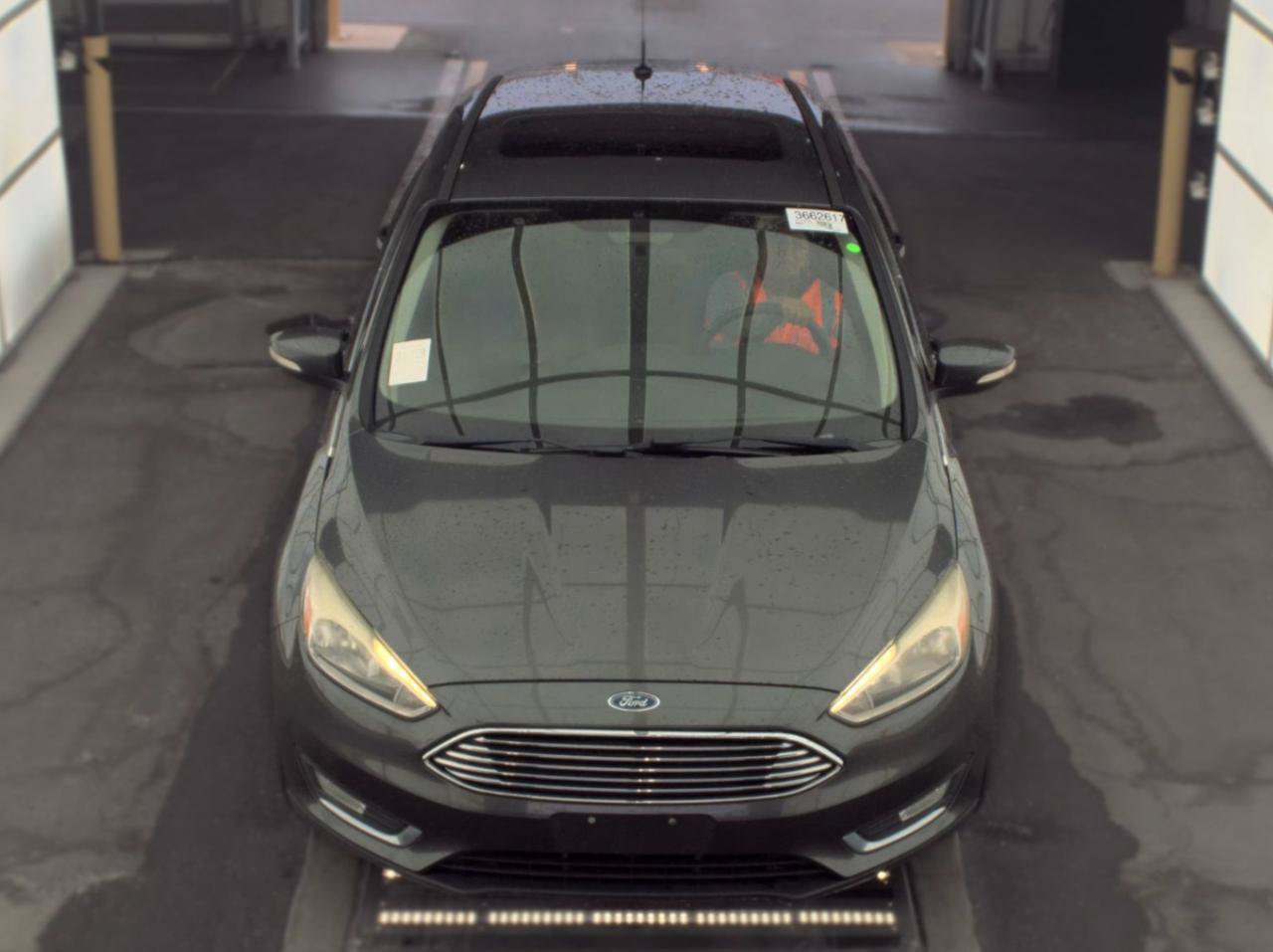 Used 2015 Ford Focus Titanium FWD image 2