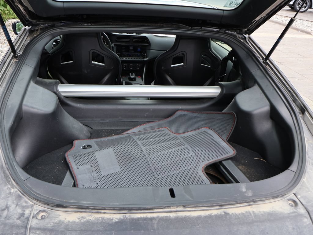 Used 2025 Nissan Z NISMO w/ Floor Mat Package RWD image 11