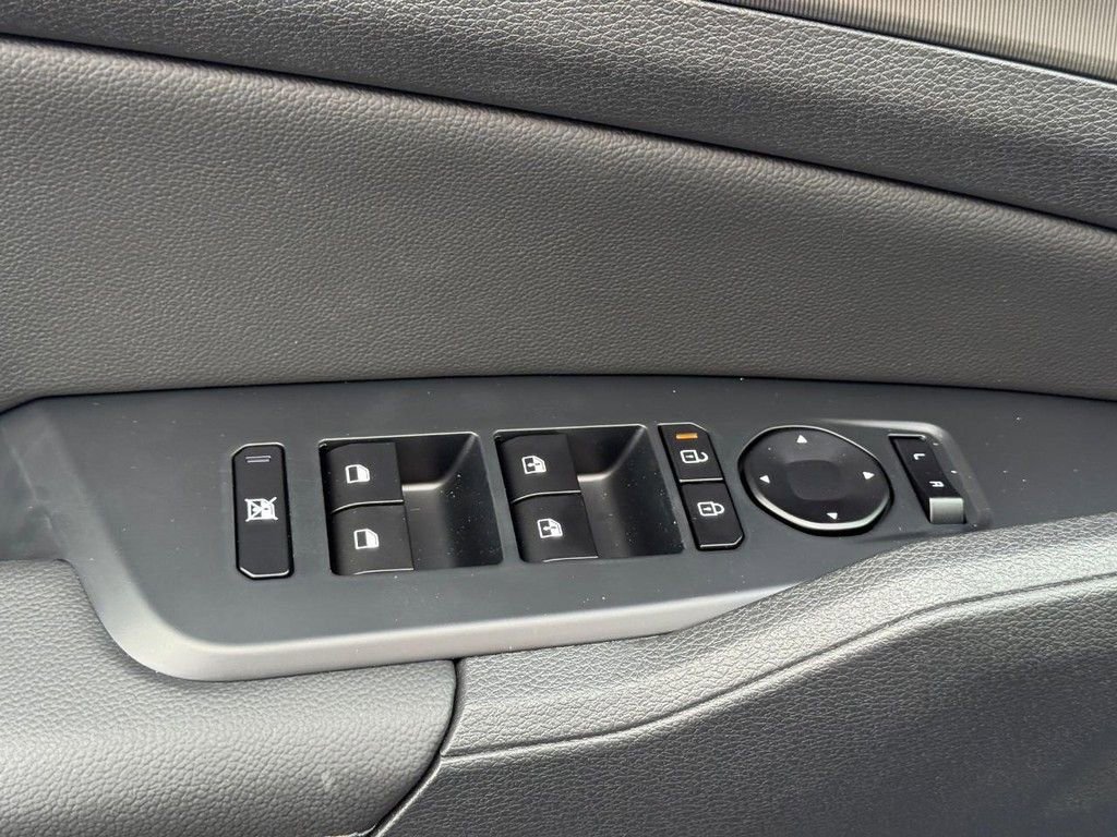 New 2026 Kia Sportage EX w/ EX Panorama Roof Package image 22