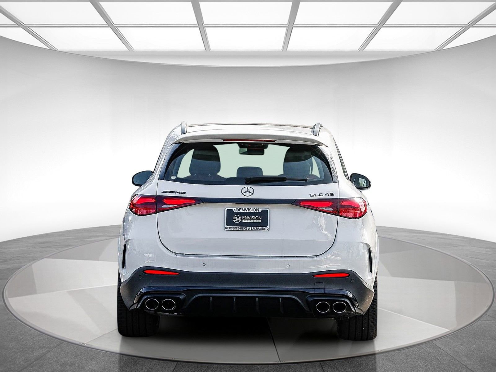 Used 2024 Mercedes-Benz GLC 43 AMG 4MATIC image 3