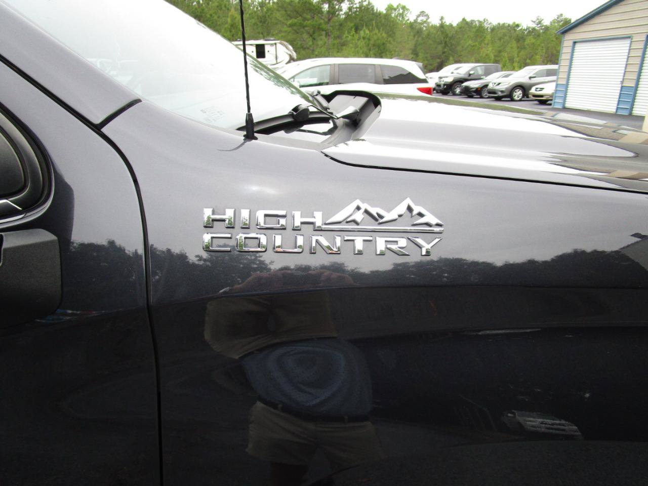 Used 2023 Chevrolet Silverado 1500 High Country w/ Technology Package AWD/4WD image 36