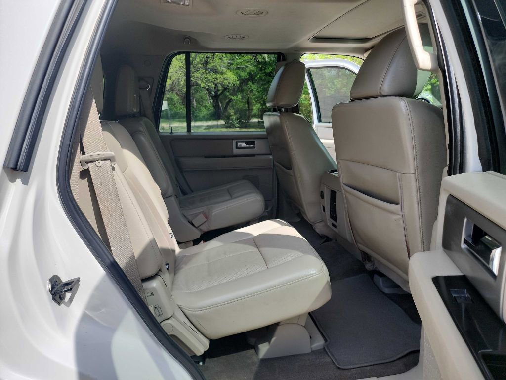Used 2013 Ford Expedition Limited image 41