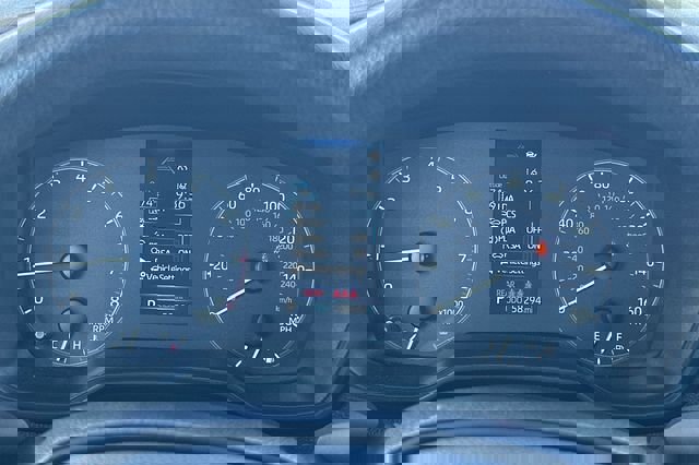 Certified 2023 Toyota Corolla LE image 28