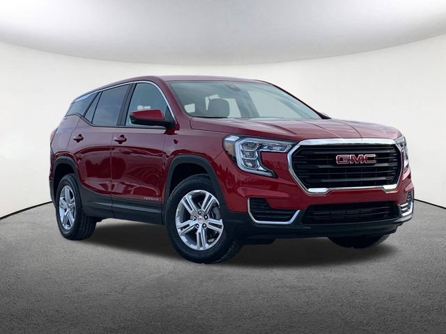 Used 2024 GMC Terrain SLE image 2