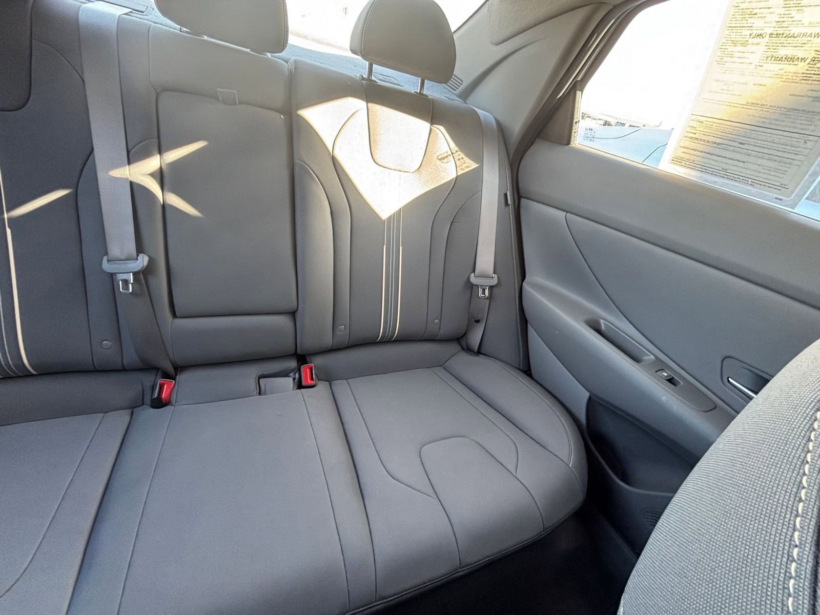 Used 2025 Hyundai Elantra SEL image 37