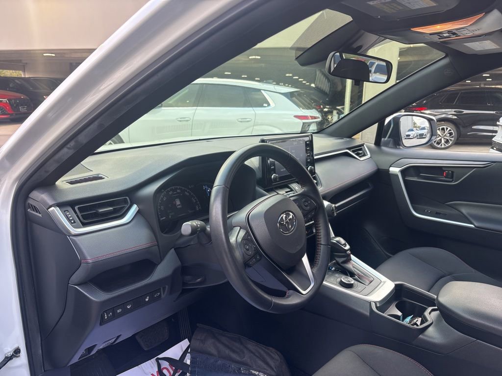 Used 2021 Toyota RAV4 SE w/ Weather & Moonroof Package AWD/4WD image 12