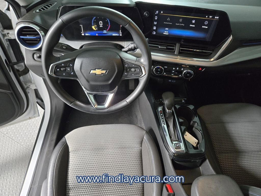 Used 2024 Chevrolet Trax LT w/ Driver Confidence Package FWD image 14