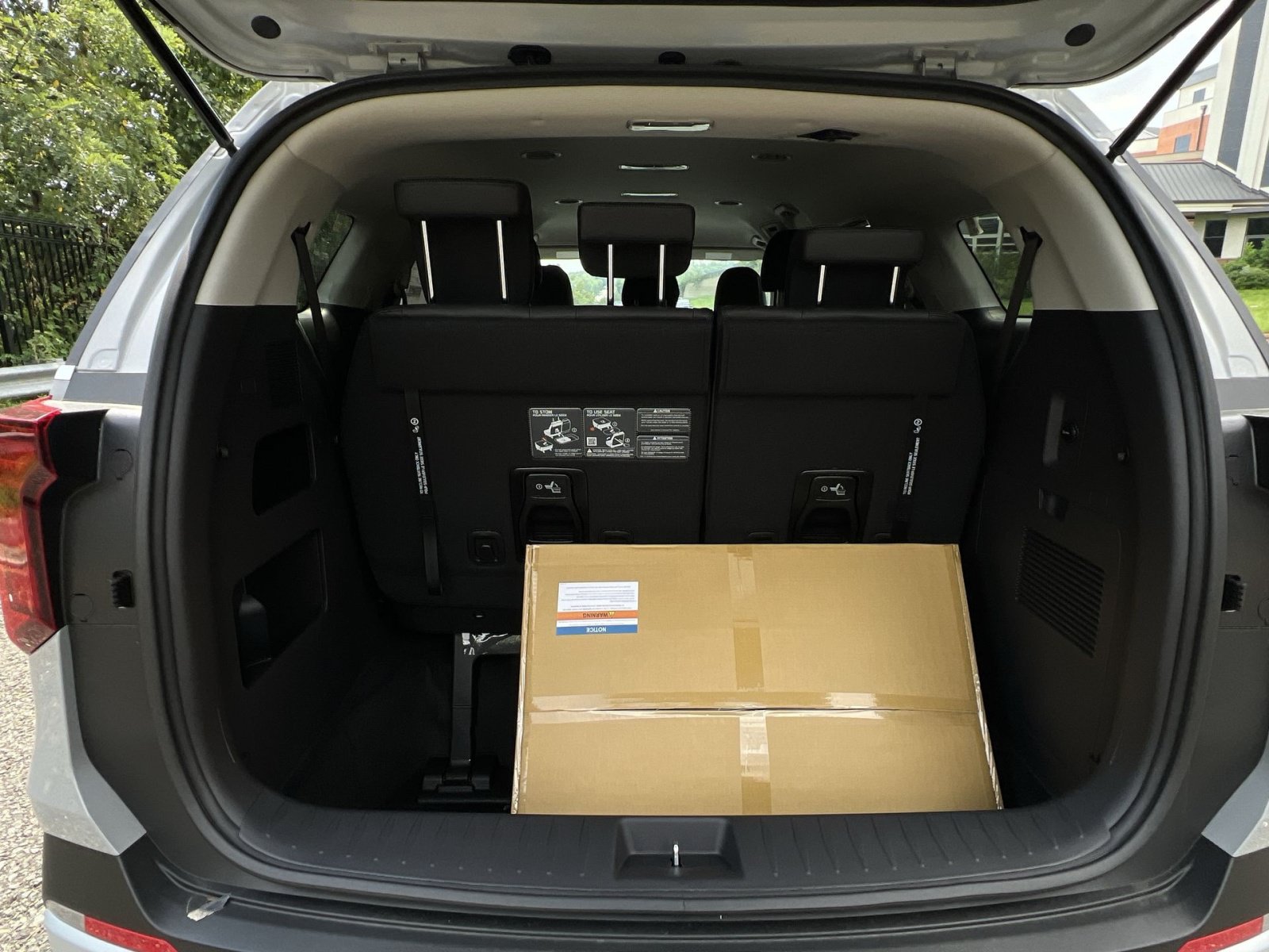 New 2027 Kia Carnival FWD image 34