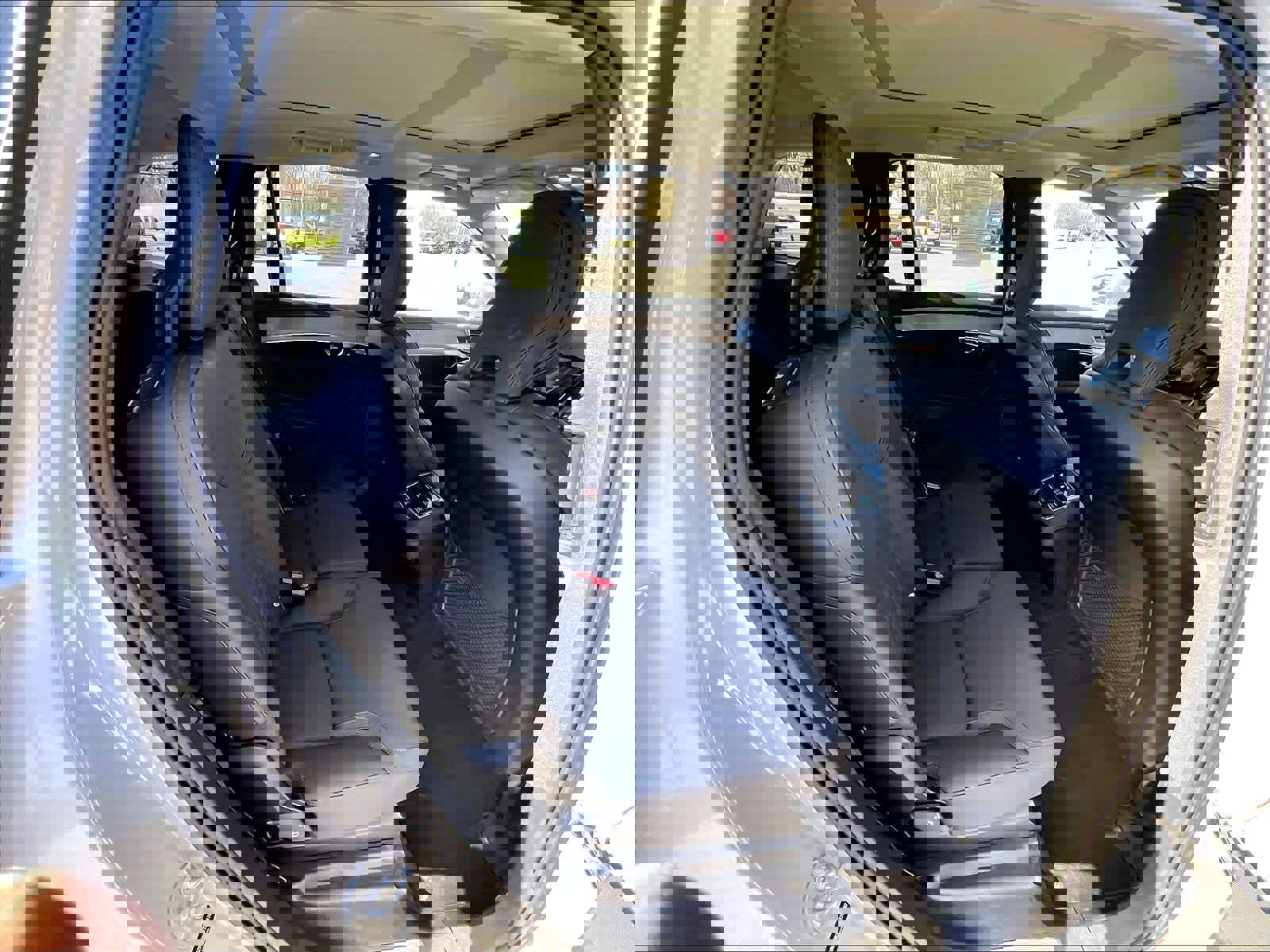 Used 2025 Volvo XC90 B6 Plus image 16