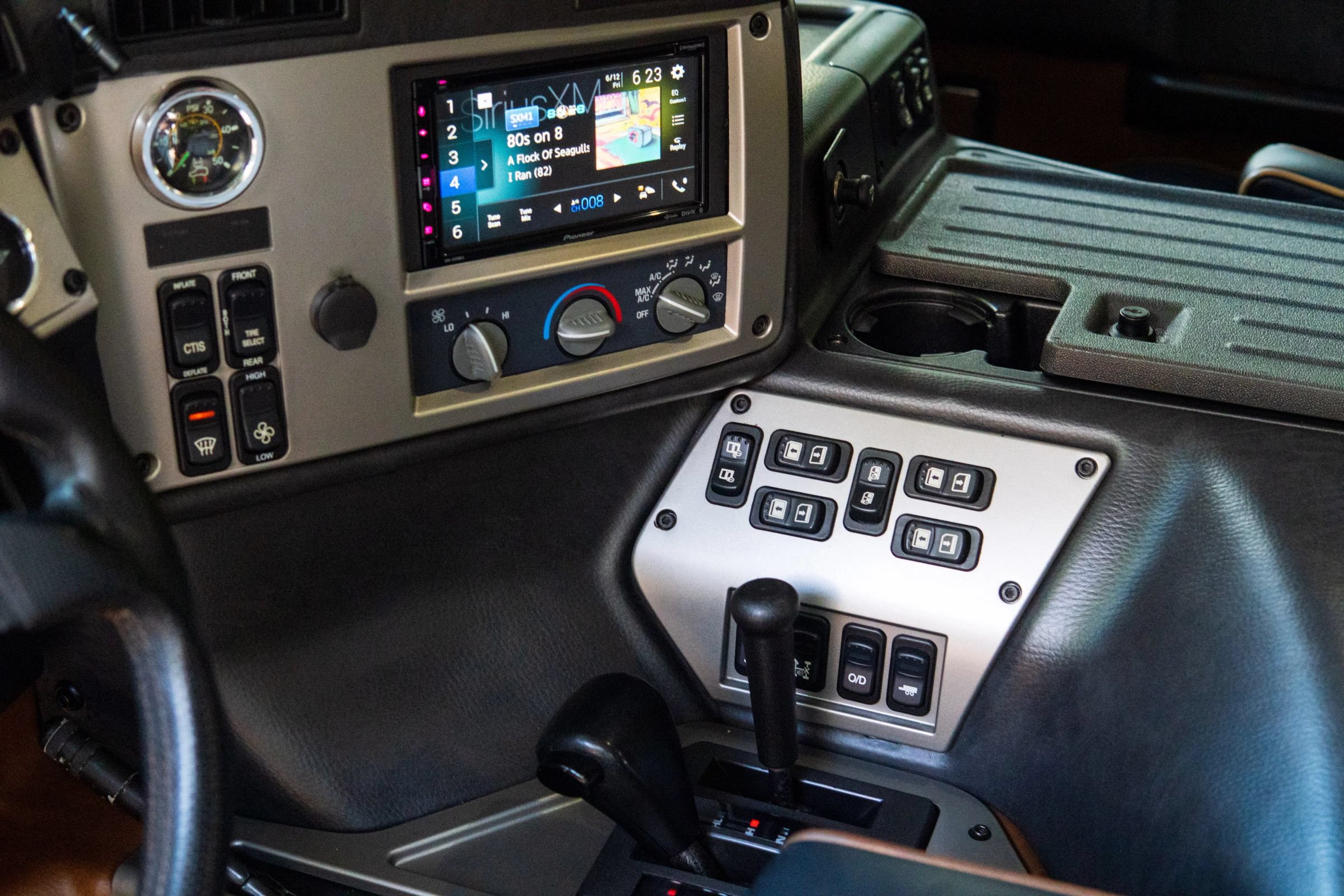 Used 2006 HUMMER H1 4-Door Wagon AWD/4WD image 17