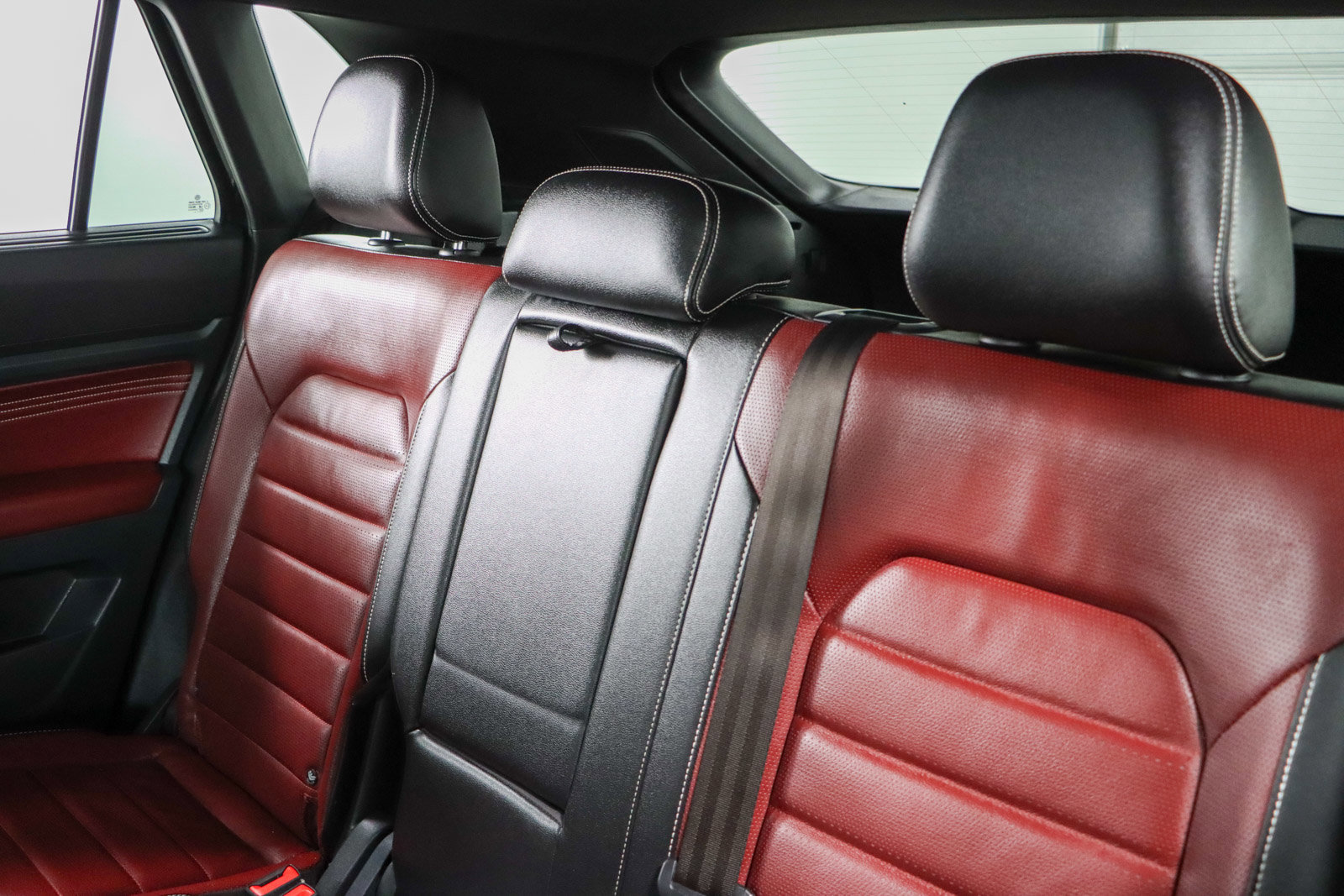 Used 2022 Volkswagen Atlas Cross Sport SEL Premium R-Line image 26