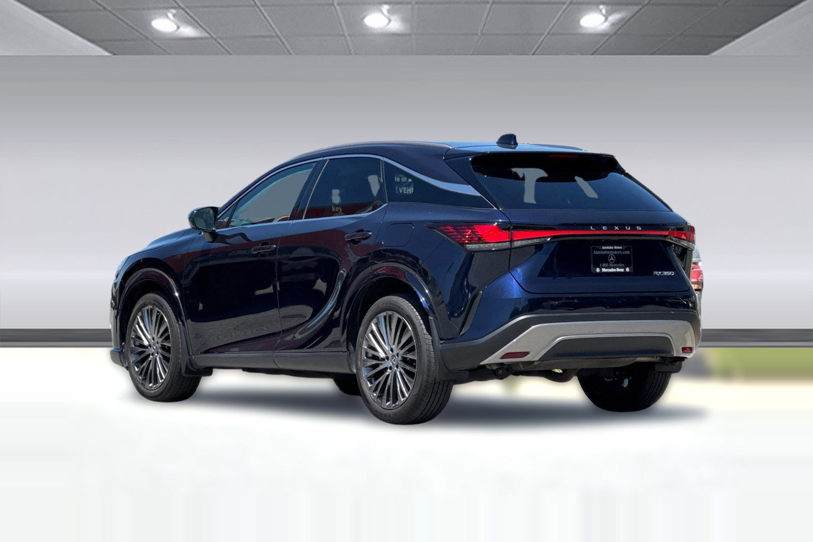 Used 2024 Lexus RX 350 FWD w/ Convenience Package image 3