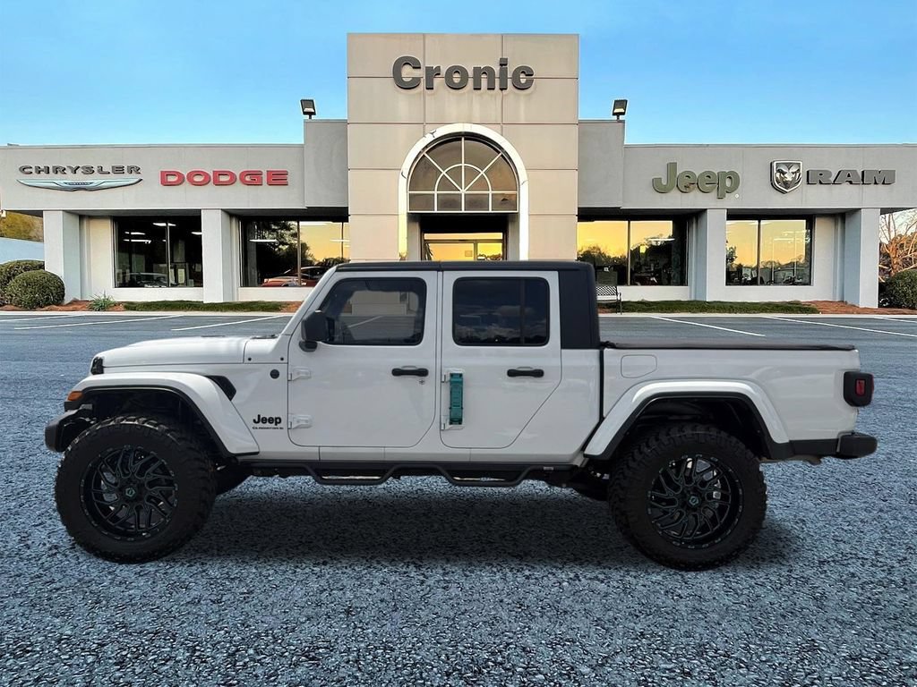 Used 2024 Jeep Gladiator Sport AWD/4WD image 6