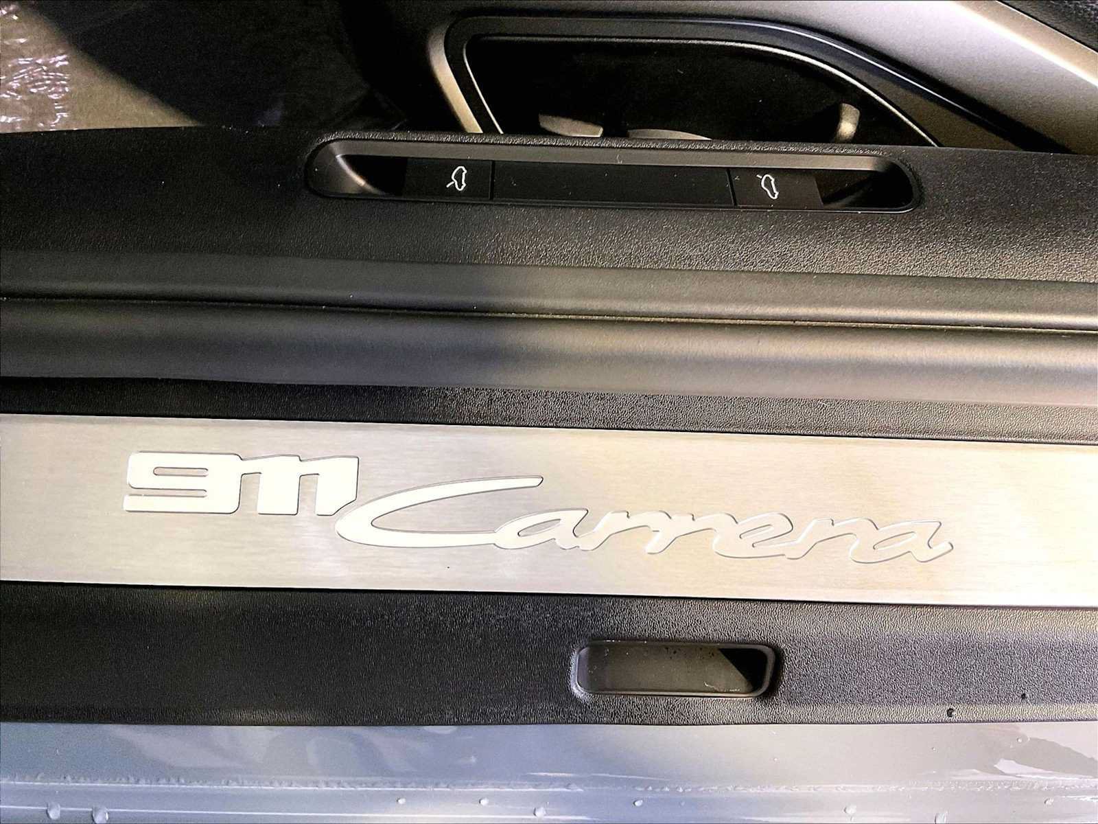 Certified 2024 Porsche 911 Carrera RWD image 19