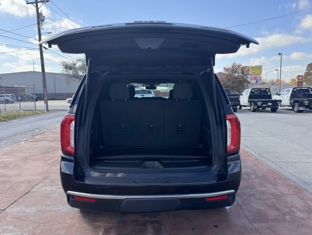 Used 2022 GMC Yukon AT4 image 7