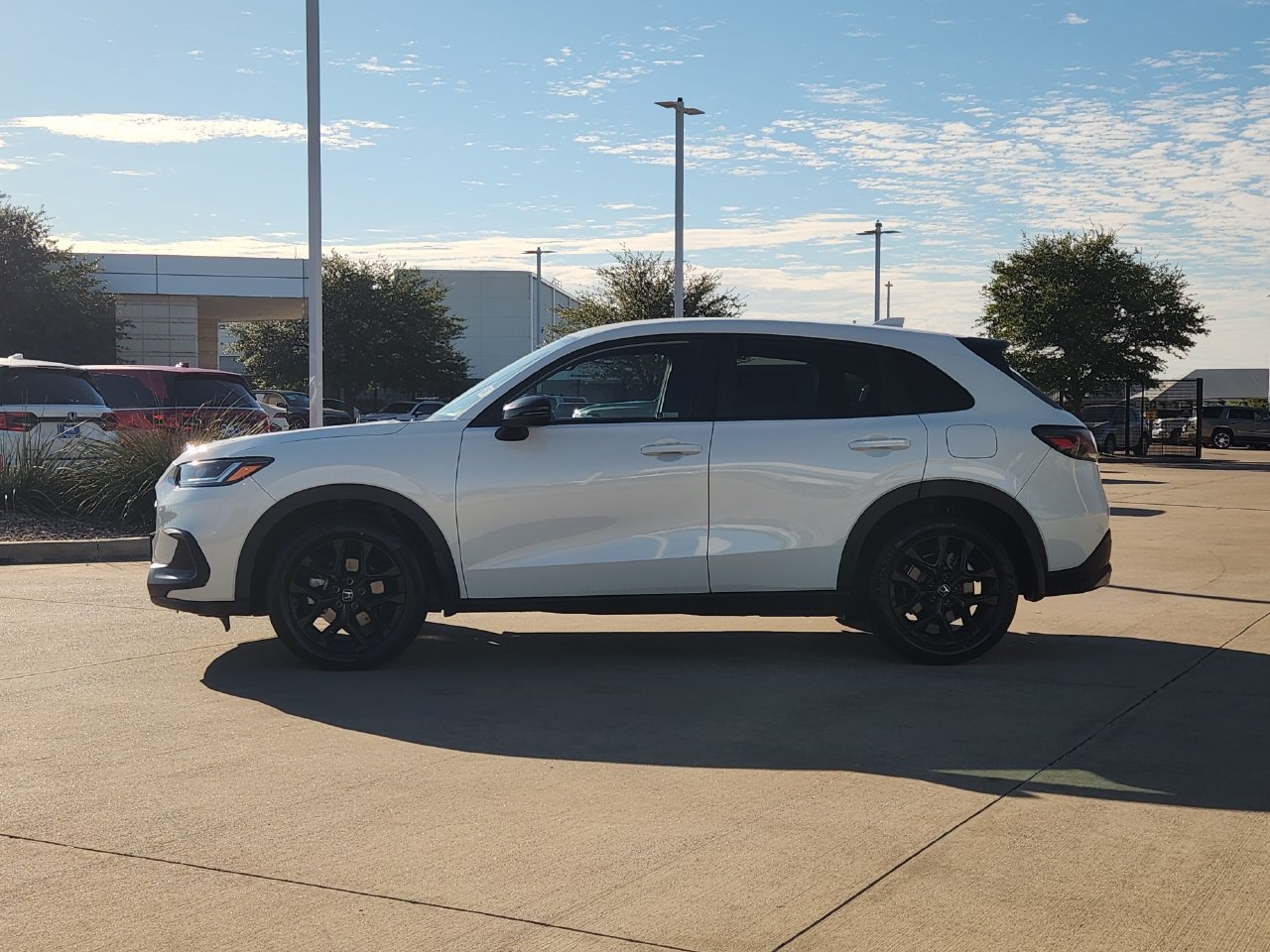 Used 2023 Honda HR-V Sport image 4