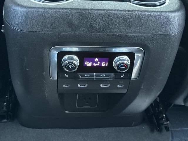 Used 2023 GMC Yukon XL Denali w/ Denali Reserve Package AWD/4WD image 16
