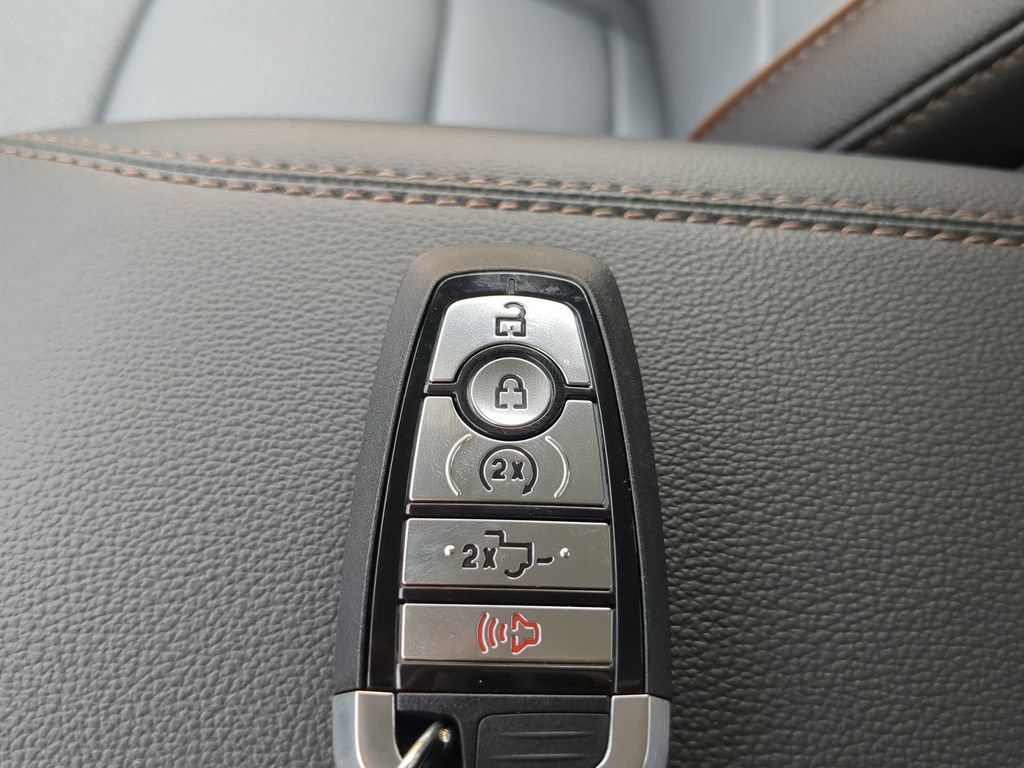 Used 2025 Ford F150 Lariat w/ Equipment Group 501A Mid AWD/4WD image 34