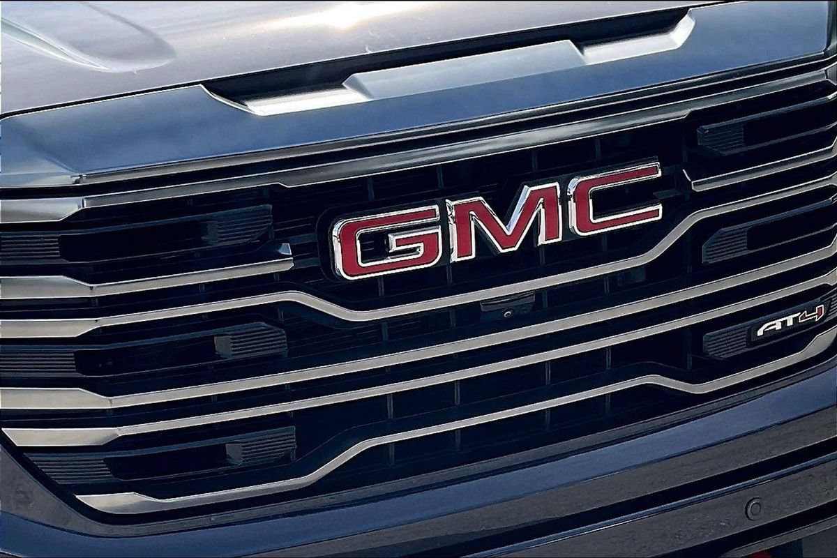 Used 2024 GMC Sierra 1500 AT4 AWD/4WD image 34