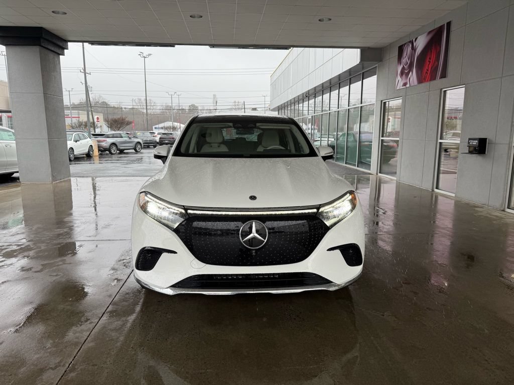 Used 2023 Mercedes-Benz EQS 450+ SUV image 2