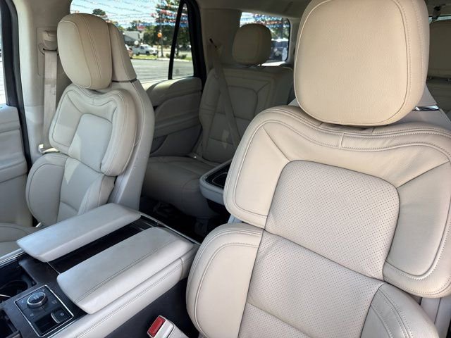 Used 2019 Lincoln Navigator Reserve AWD/4WD image 11