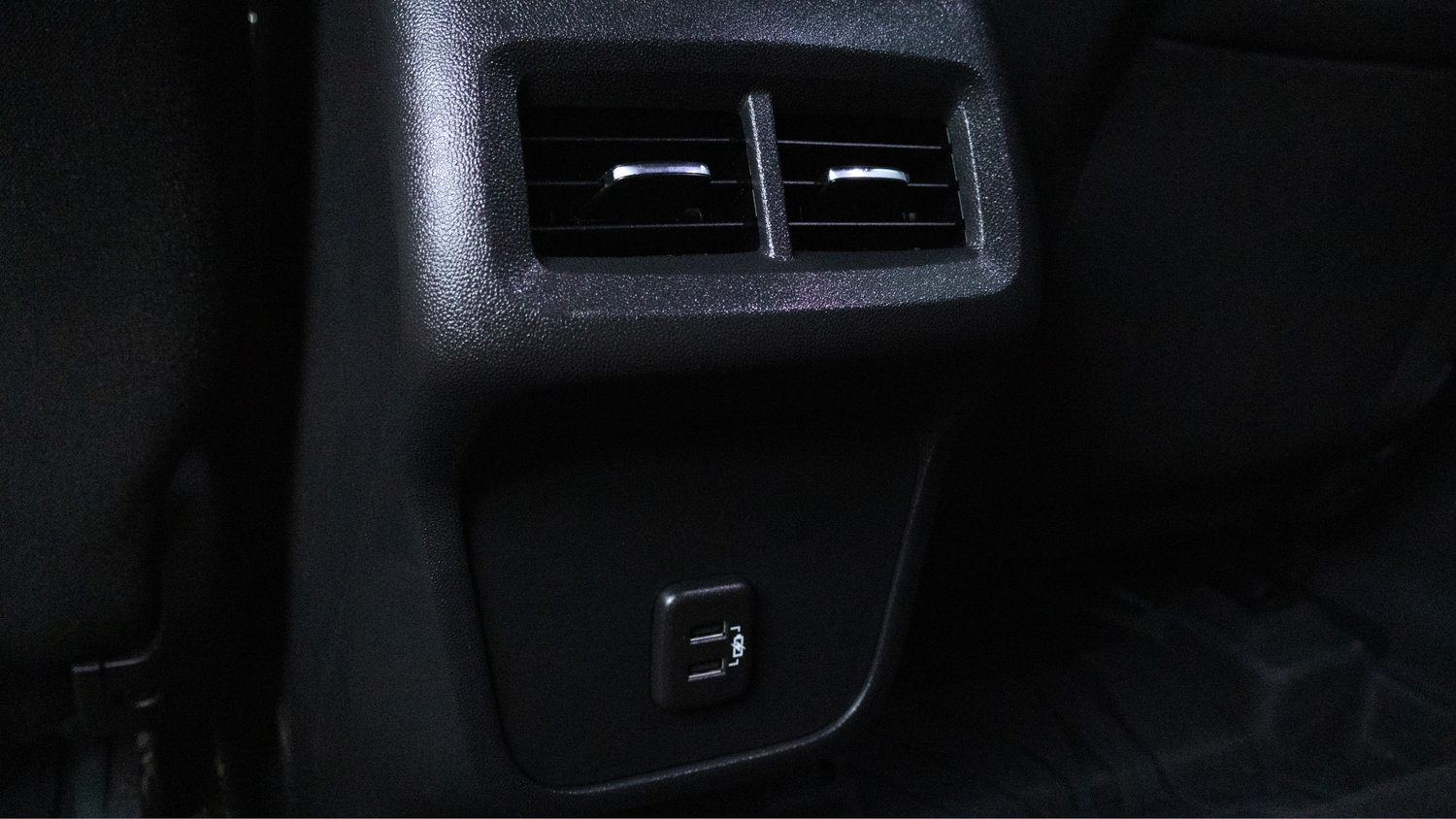 Used 2023 Chevrolet Equinox LS w/ LPO, Floor Liner Package FWD image 25