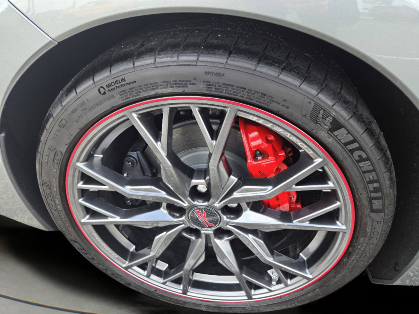 Used 2024 Chevrolet Corvette Stingray Premium Conv RWD image 31