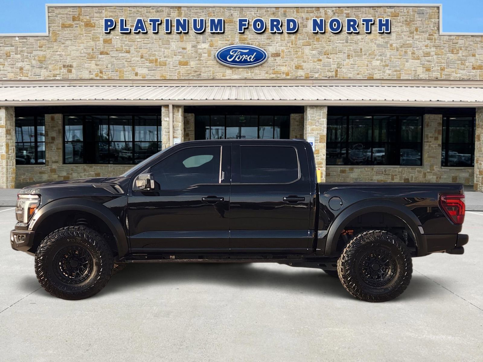 Used 2024 Ford F150 Raptor image 4