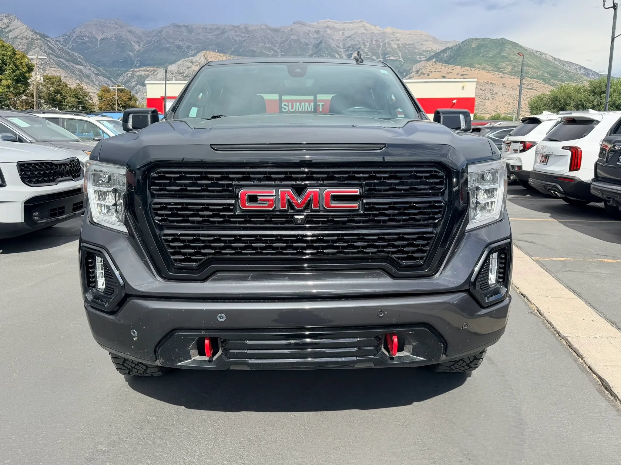 Used 2020 GMC Sierra 1500 AT4 w/ AT4 Premium Package AWD/4WD image 9