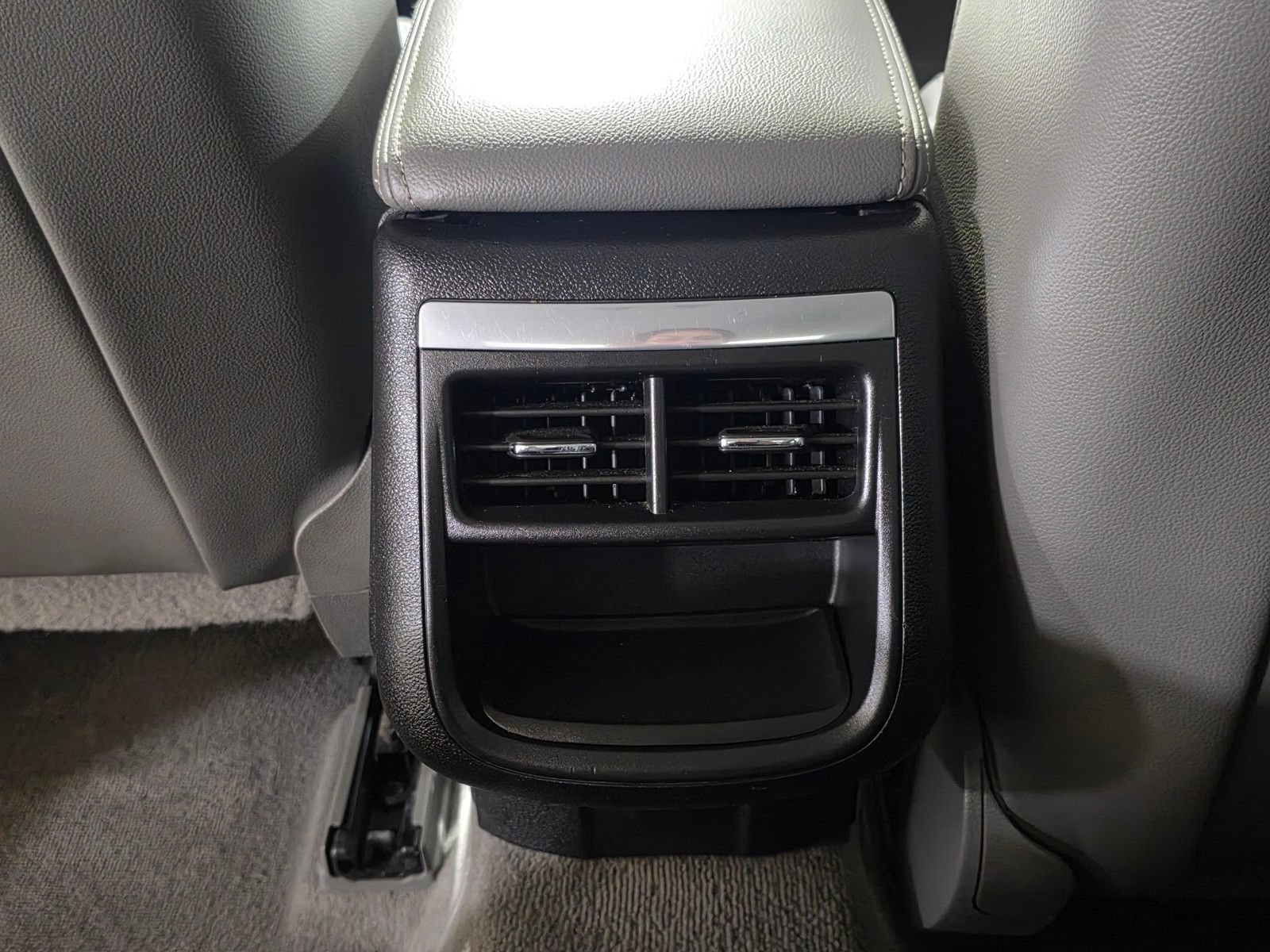 Used 2015 Chevrolet Impala LTZ FWD image 16