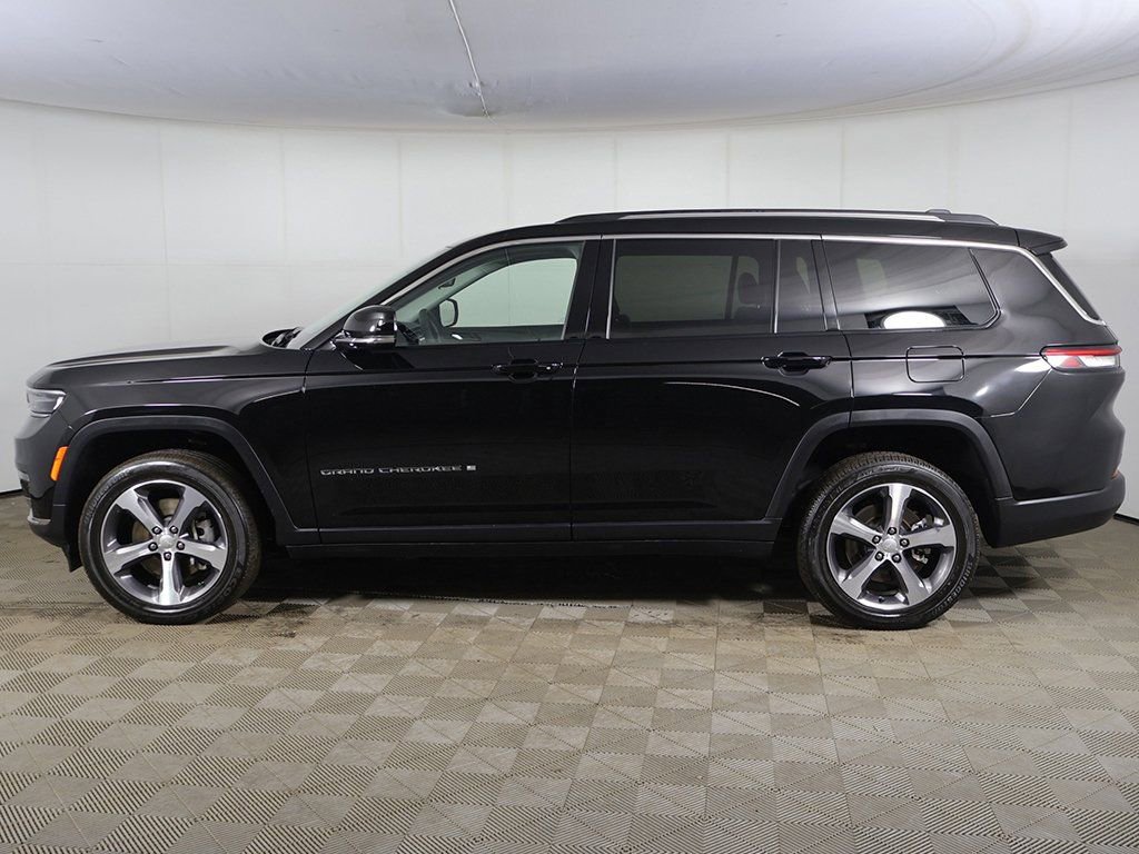Used 2023 Jeep Grand Cherokee L Limited image 16