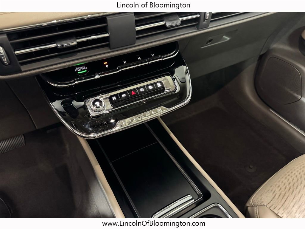 Used 2024 Lincoln Corsair AWD w/ Equipment Group 101A image 35
