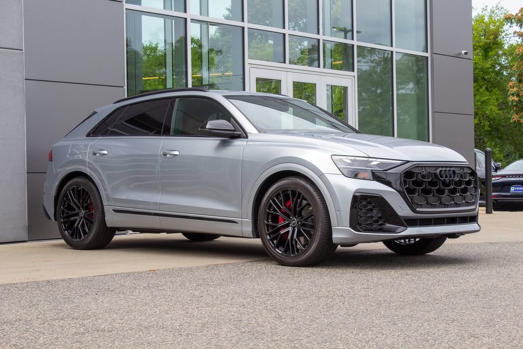 Used 2024 Audi SQ8 Premium Plus AWD/4WD image 3