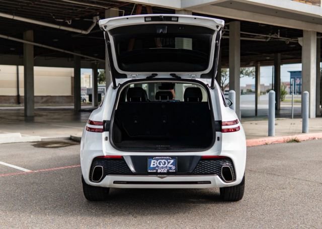 Used 2023 Genesis GV70 2.5T w/ Select Package image 13