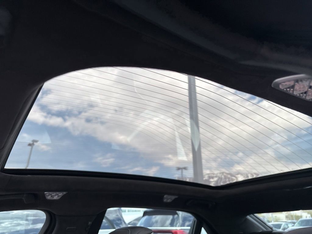 Used 2023 BMW 760i xDrive w/ Luxury Rear Seating Package image 14