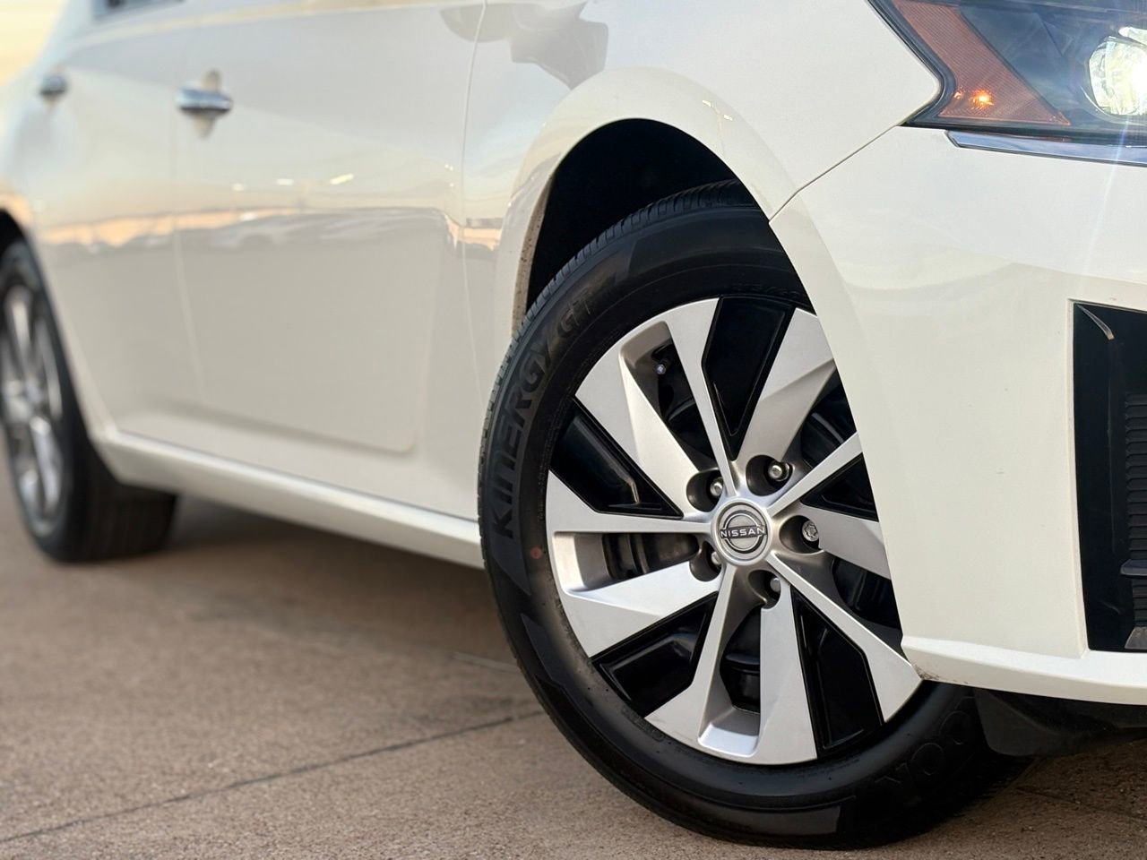 Used 2025 Nissan Altima 2.5 S image 11