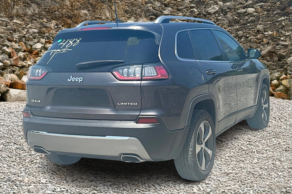 Used 2021 Jeep Cherokee Limited image 2