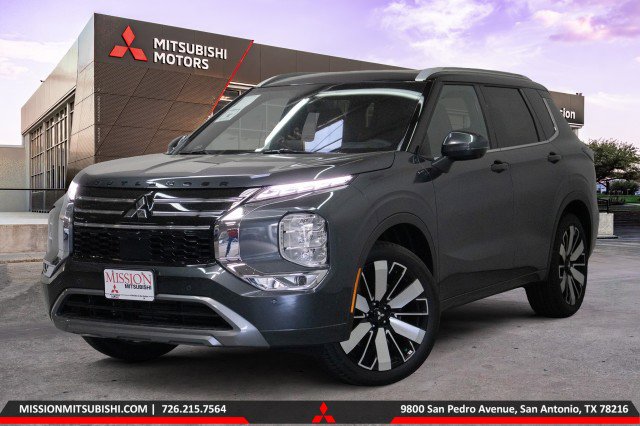 New 2025 Mitsubishi Outlander SEL