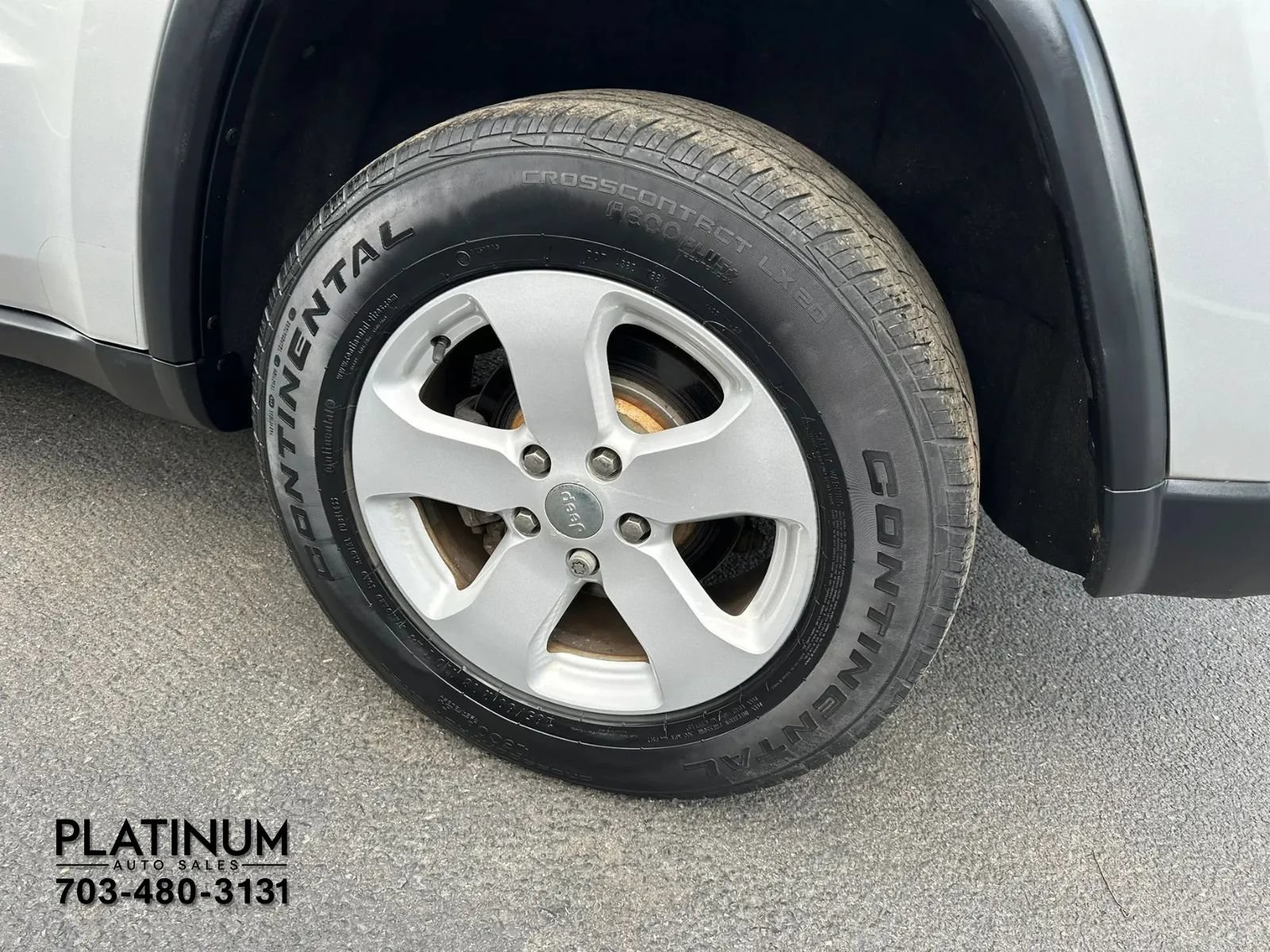 Used 2012 Jeep Grand Cherokee Laredo AWD/4WD image 22