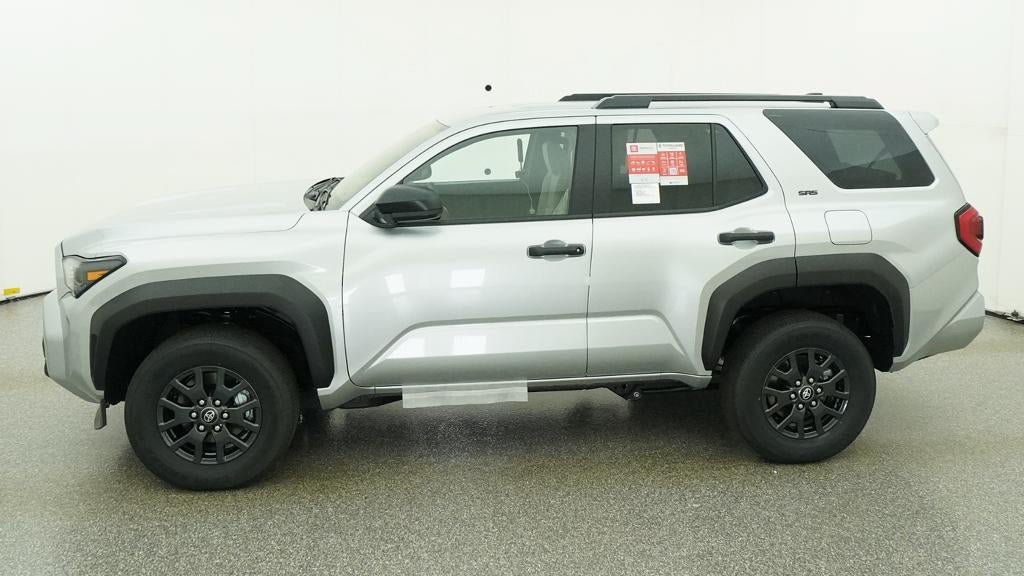 New 2026 Toyota 4Runner SR5 AWD/4WD image 3