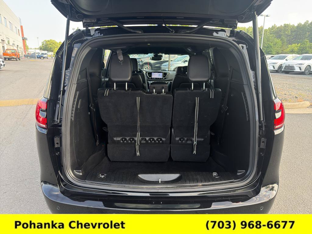 Used 2025 Chrysler Pacifica Select FWD image 26