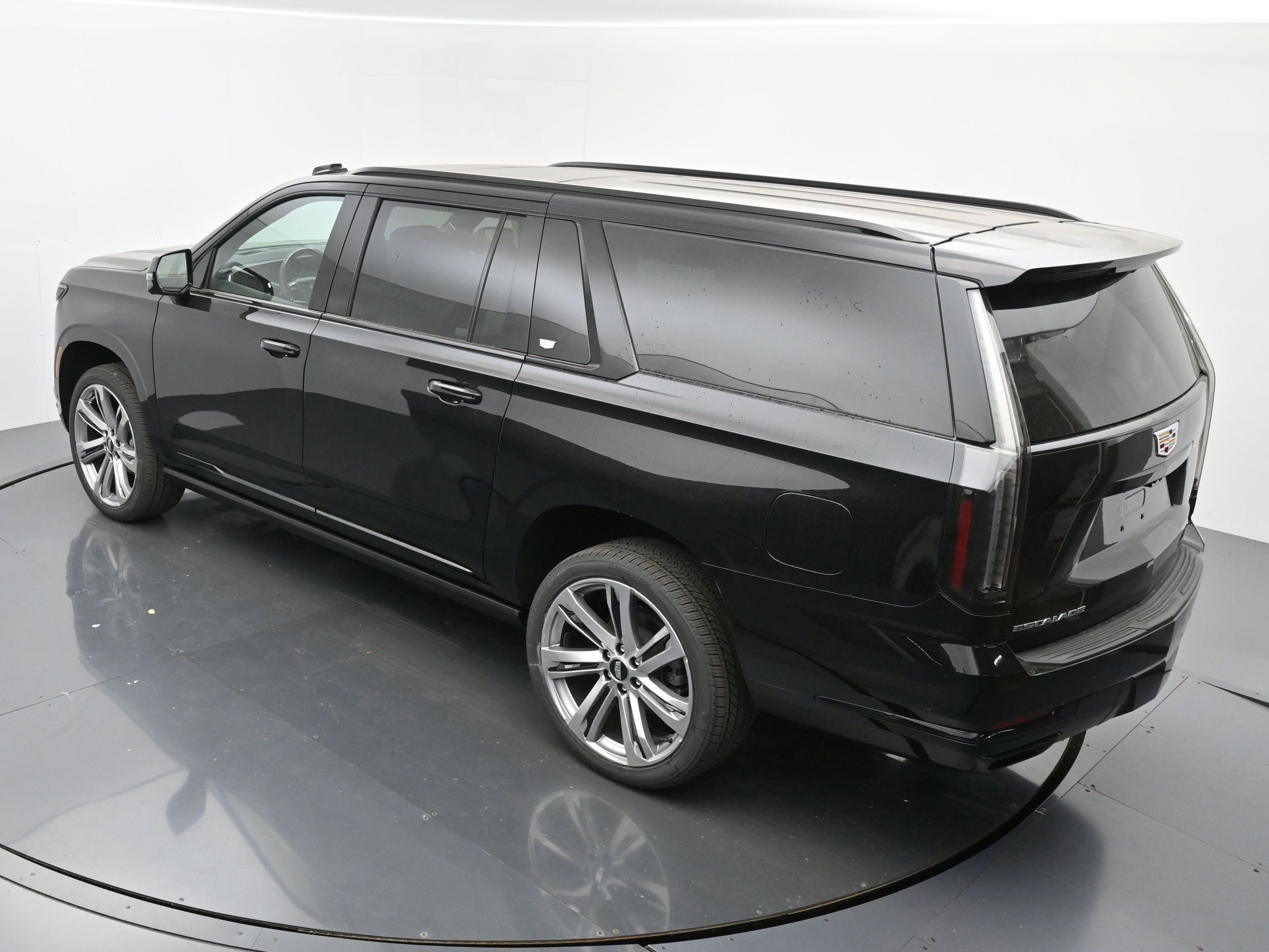 New 2026 Cadillac Escalade ESV Platinum Sport AWD/4WD image 25