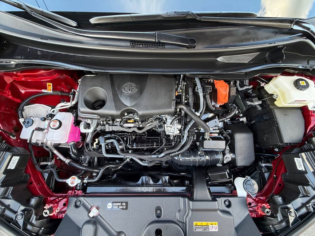 Used 2025 Toyota Sienna Platinum AWD/4WD image 9