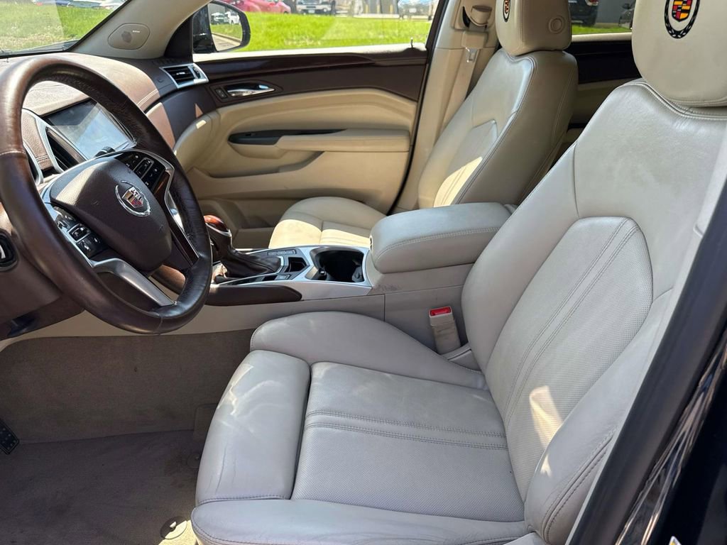 Used 2014 Cadillac SRX Luxury w/ Driver Awareness Package image 6